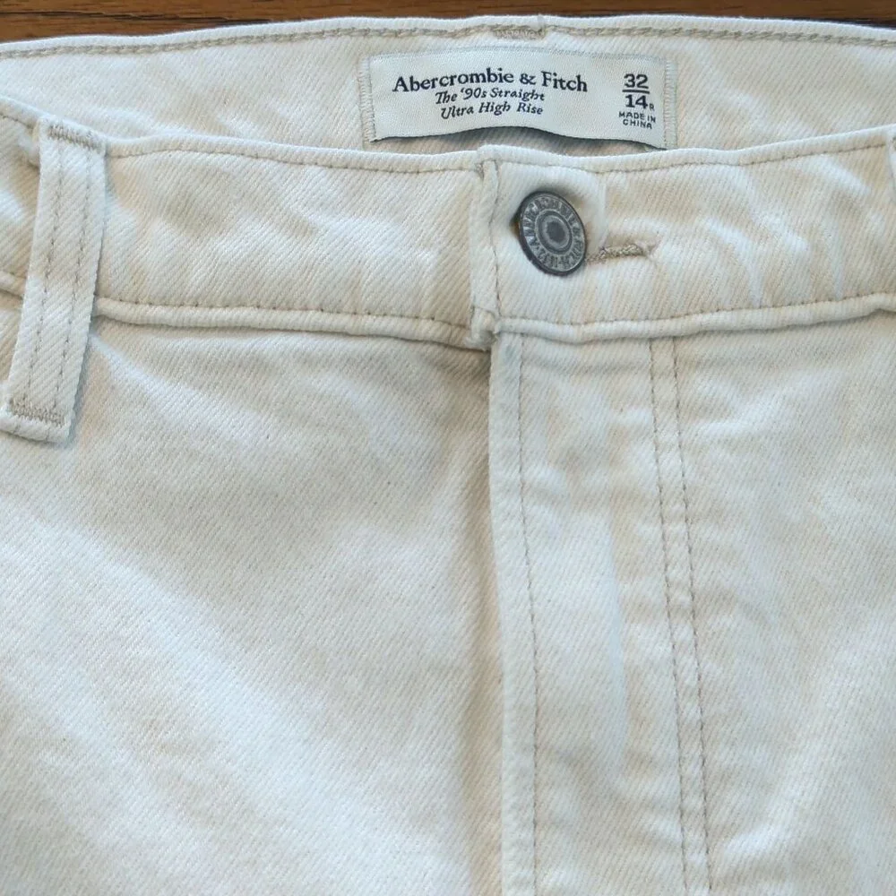 Abercrombie & Fitch Women's White Jeans Sz 14 The Straight Curve Love Slit Hem
